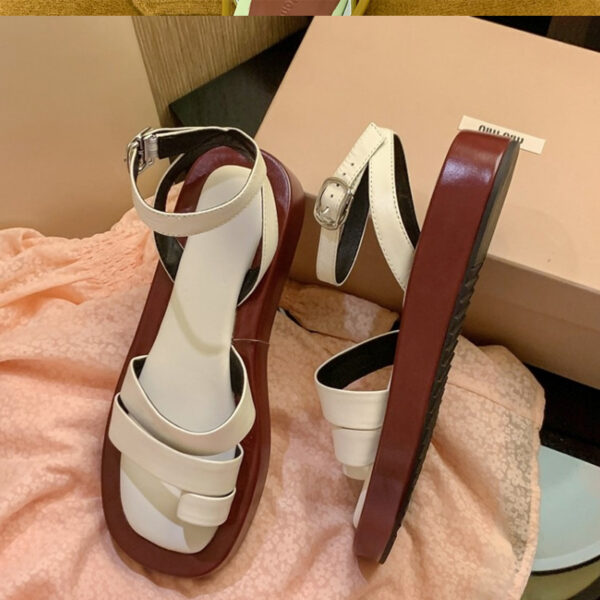 Lolo Sandals