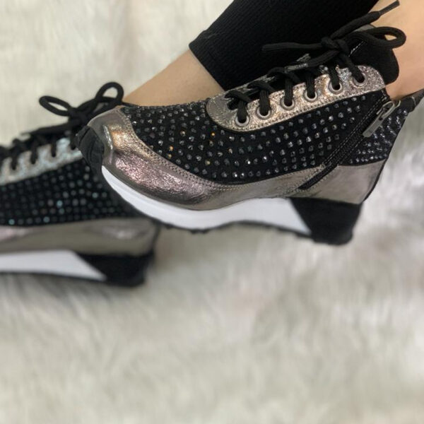 Thandi Sneakers - Image 2